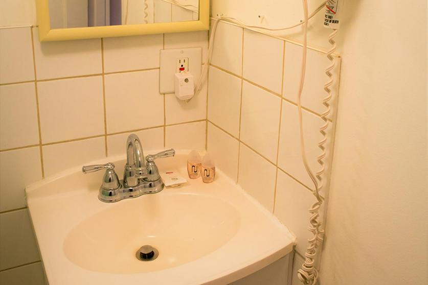 Chalet Beaconsfield Motel Dış mekan fotoğraf